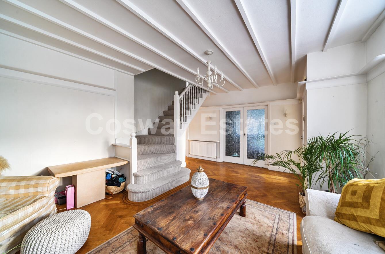 Copthall Gardens, Mill Hill, NW7, London